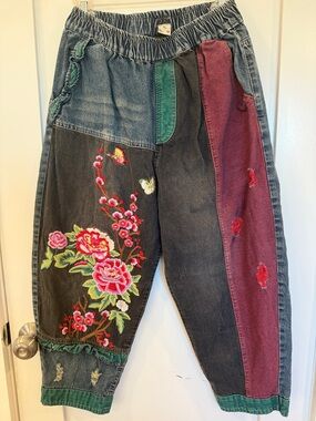 Boho Embroidered Patchwork Women's Jeans - Multicolor